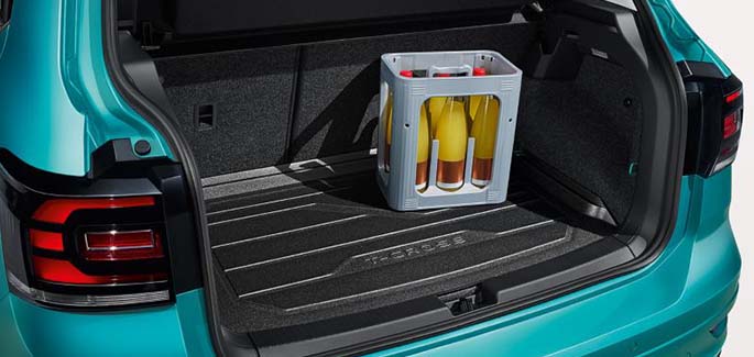 Luggage compartment tray