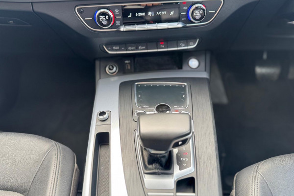 2019 Audi Q5 FY 40 TDI design SUV Image 10