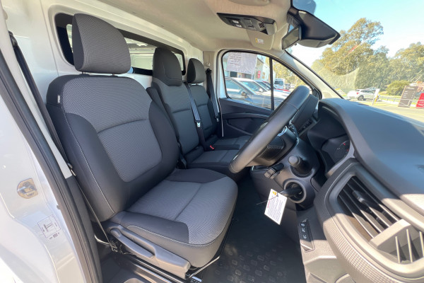 2025 Renault Trafic X82 Pro Van Image 11