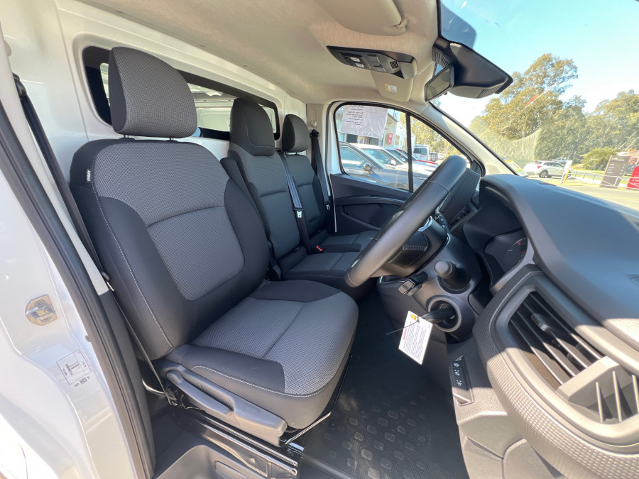 2025 Renault Trafic X82 Pro Van Image 11