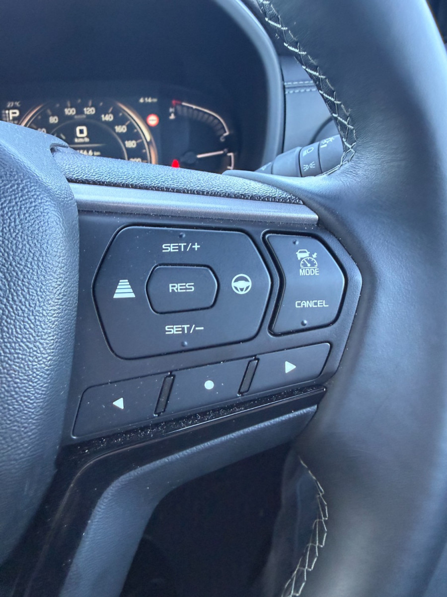 2025 MY25.5 Isuzu MU-X RJ LS-T SUV Image 17