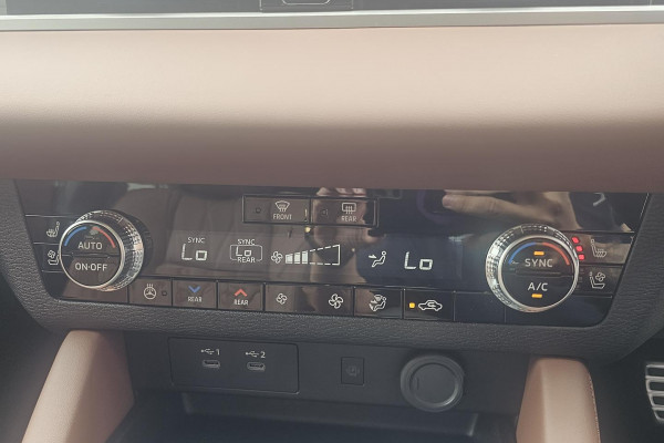 2026 Mitsubishi Outlander ZM Exceed Tourer SUV Image 34