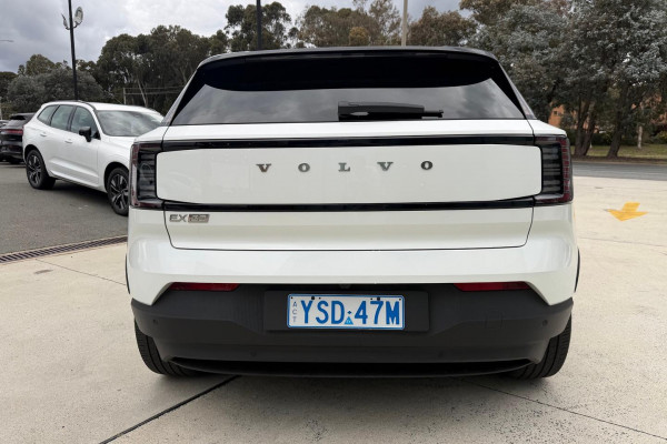 2024 MY25 Volvo EX30  Twin Motor Performance Ultra SUV Image 4