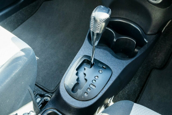 2013 Toyota Yaris NCP131R YRS Hatch Image 11