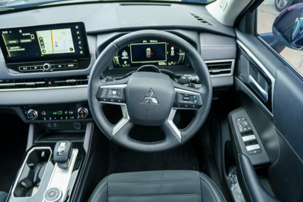 2025 Mitsubishi Outlander ZM Aspire SUV Image 11