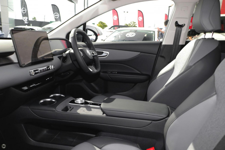 2026 MG MG4 AH4E Essence 64 Hatch Image 4