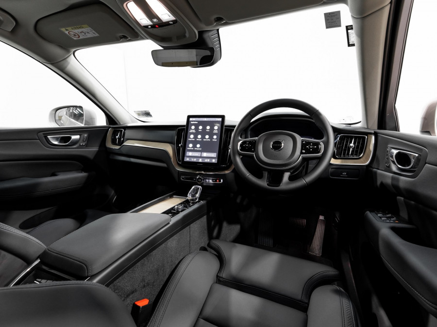 2026 Volvo XC60 UZ B5 Plus 2L Mild Hybrid AWD SUV Image 11