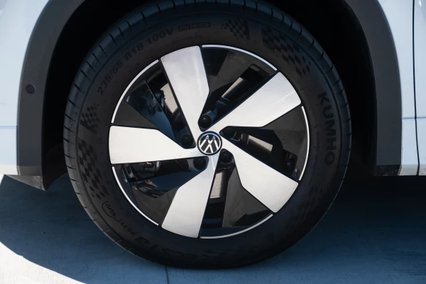 2025 Volkswagen Tayron R4 150TSI Life SUV Image 21