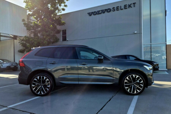2026 Volvo XC60 UZ Ultra T8 Plug-in Hybrid Dark SUV Image 4
