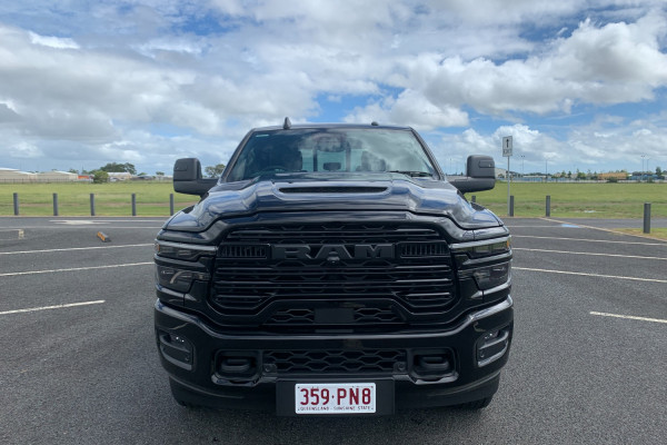 2025 Ram 2500 DJ Laramie Dual Cab Image 3