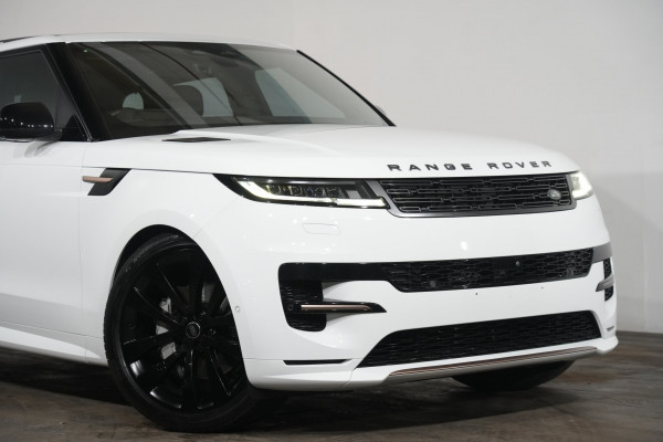 2025 Land Rover Range Rover Sport L461 P360 Dynamic SE SUV Image 2
