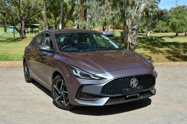 2024 MG MG5 AP32 Essence Sedan