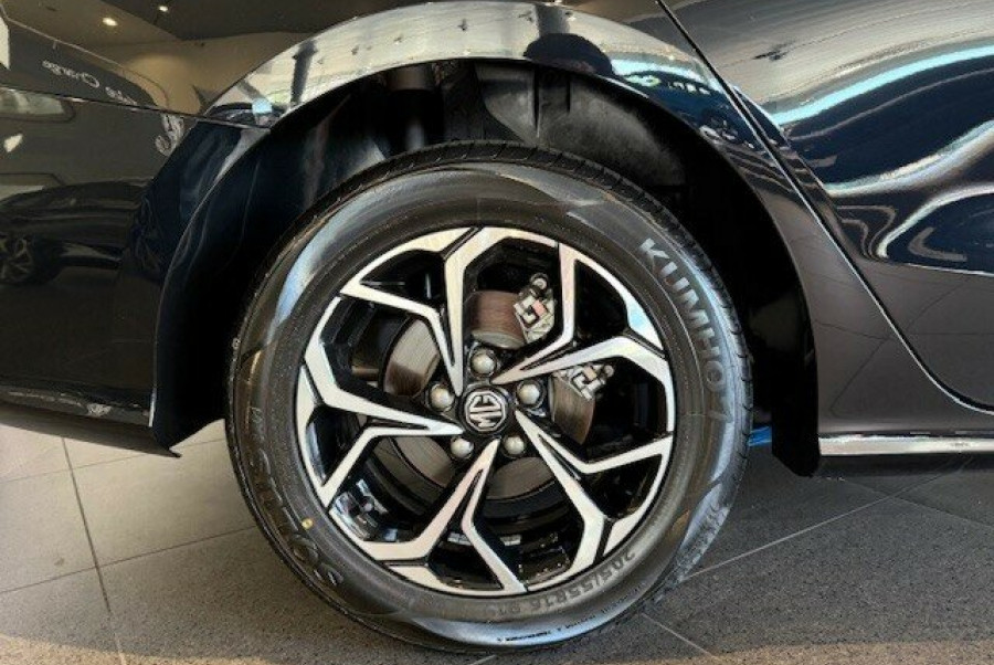2024 MG MG5 AP32 Vibe Sedan Image 6