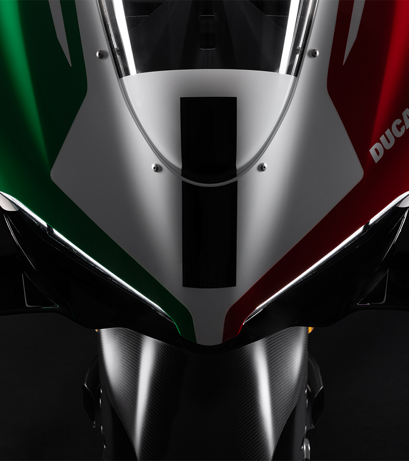 Tricolour livery Image