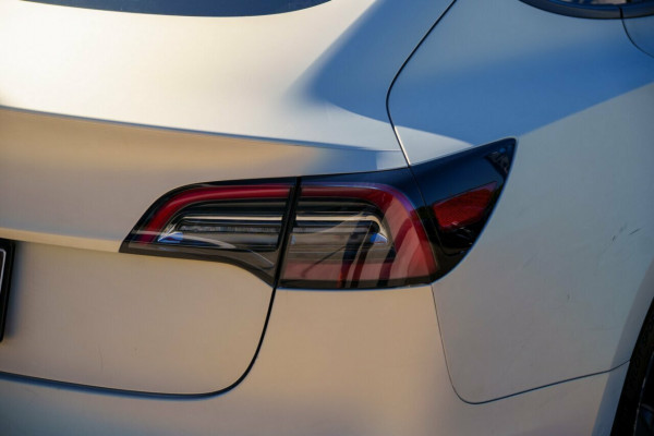 2022 Tesla Model 3  Rear-Wheel Drive Sedan Image 7
