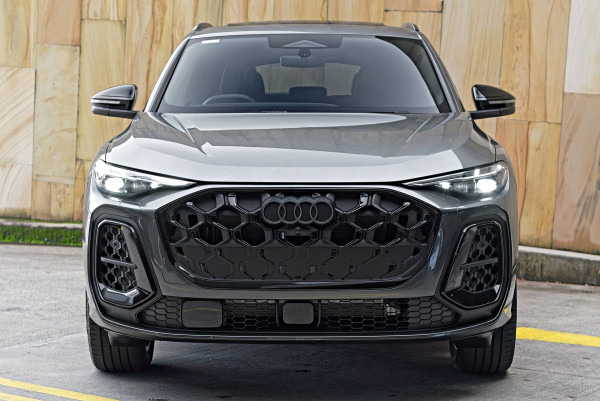 2026 Audi Q5 e-hybrid 270kW SUV image 4
