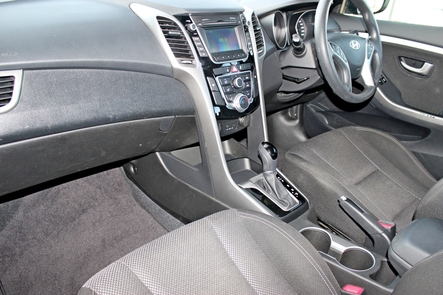 2013 Hyundai I30 GD SE Hatch Image 9