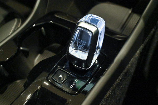2026 Volvo XC40 XZ Ultra B4 Dark SUV Image 18