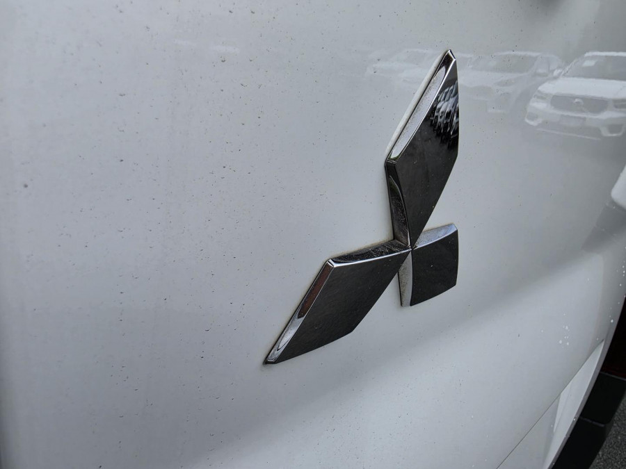 2021 MY22 Mitsubishi Express SN GLX Van Image 13