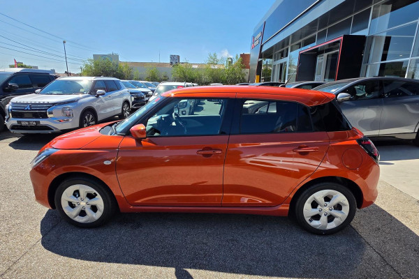 2026 Suzuki Swift UZ Hybrid Plus Hatch Image 4