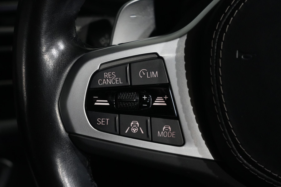 2022 BMW X6 xDrive30d M Sport Coupe Image 27