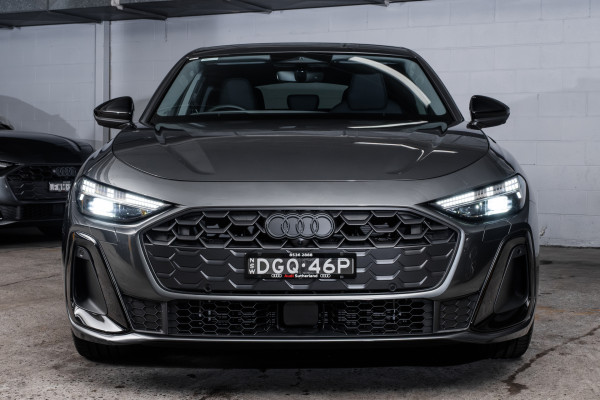 2025 Audi A5 B10 TFSI 150kW S line Sedan image 4