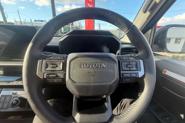 2025 Toyota HiLux GUN126R SR5 48V Ute Image 14