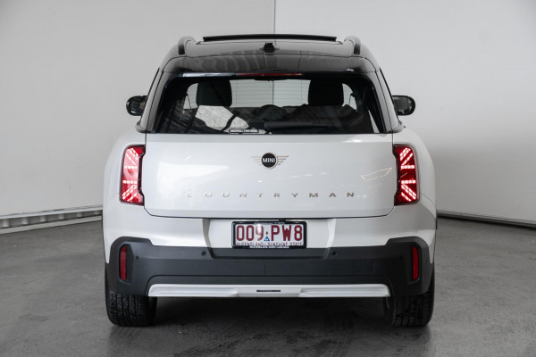 2024 MINI Countryman U25 E Classic SUV image 5