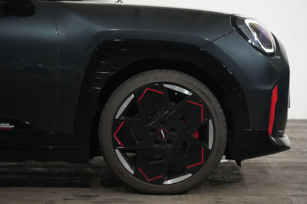 2025 MINI Aceman Jcw E Hatch Image 5