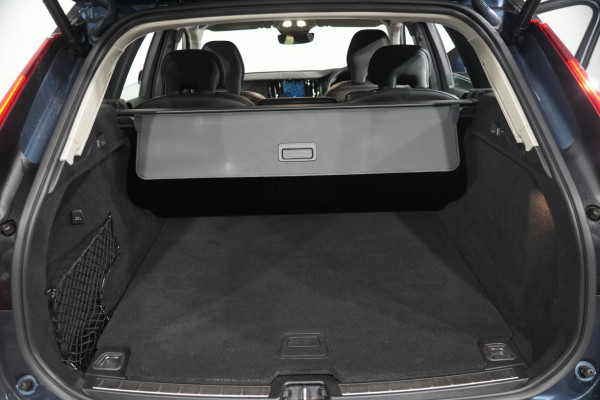 2021 Volvo XC60 UZ B5 Momentum SUV