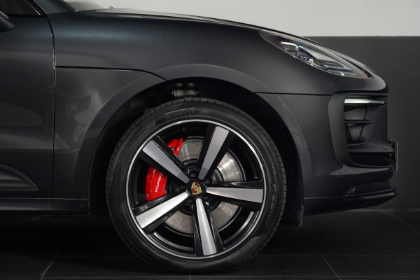 2023 Porsche Macan Gts Wagon Image 13