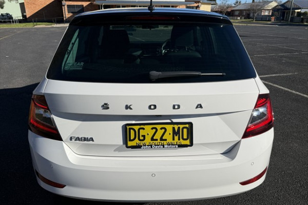 2021 Skoda Fabia NJ Run-Out Edition Hatch Image 4