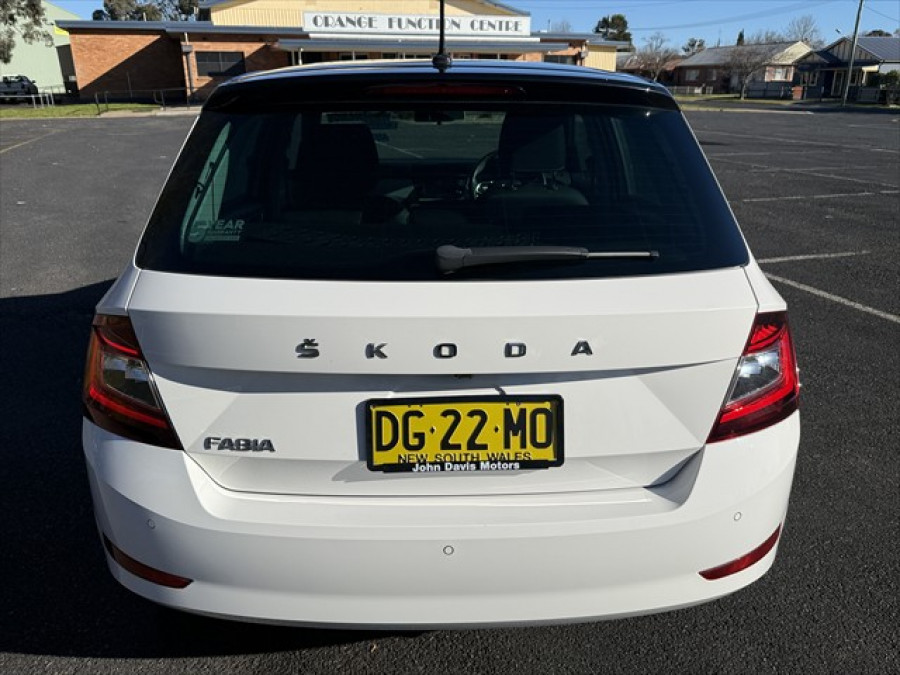 2021 Skoda Fabia NJ Run-Out Edition Hatch Image 4