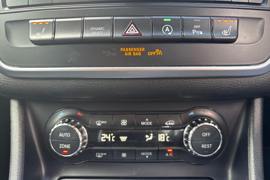 2016 Mercedes-Benz GLA-Class X156 GLA200 SUV Image 21