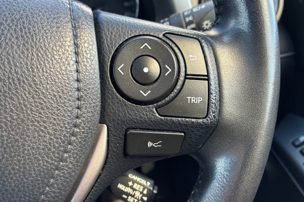 2018 Toyota RAV4 ASA44R Cruiser SUV Image 26