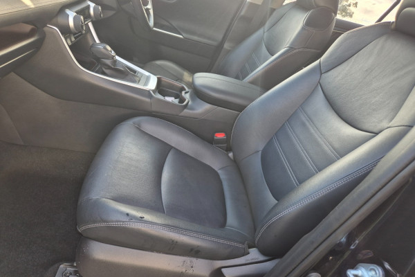 2021 Toyota RAV4 AXAH52R Cruiser SUV Image 31