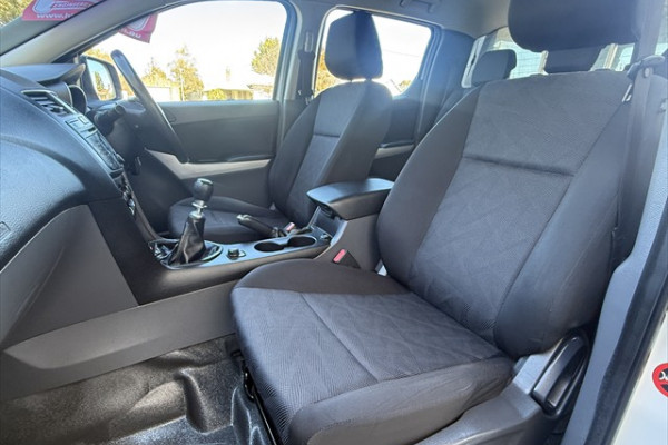 2015 Mazda Default XT Ute Image 14