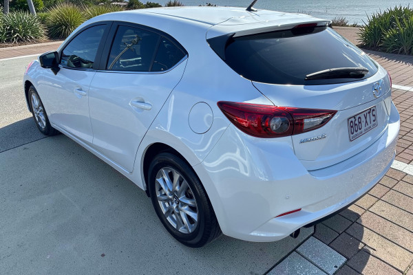 2017 Mazda 3 BN5478 Maxx Hatch Image 6