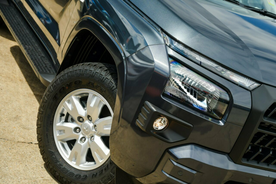 2026 Mitsubishi Triton MV GLX+ Cab Chassis Image 6
