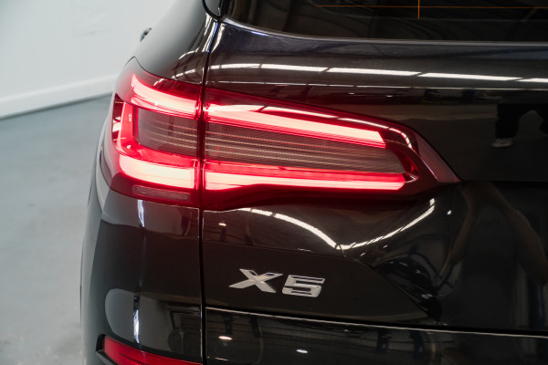 2020 BMW X5 xDrive30d SUV Image 11