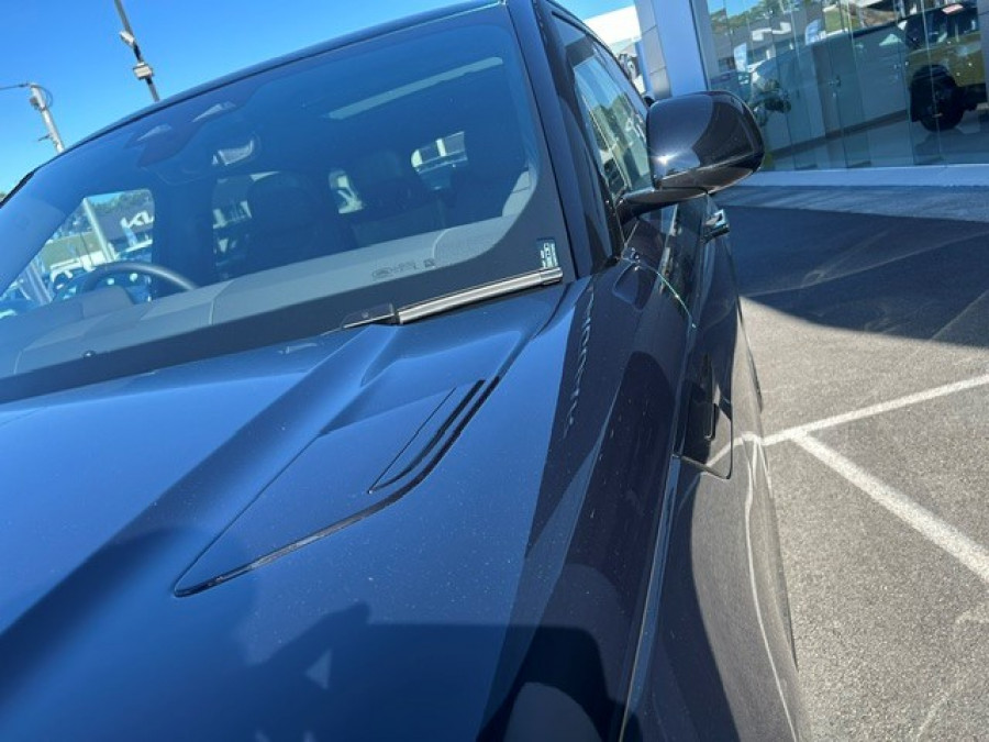 2025 MY26 Land Rover Range Rover Sport L461 D250 Dynamic SE SUV Image 9