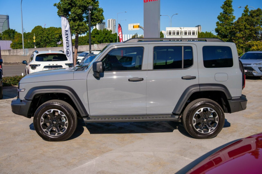 2026 GWM Tank 300 P01 Ultra Hi4-T PHEV SUV Image 4
