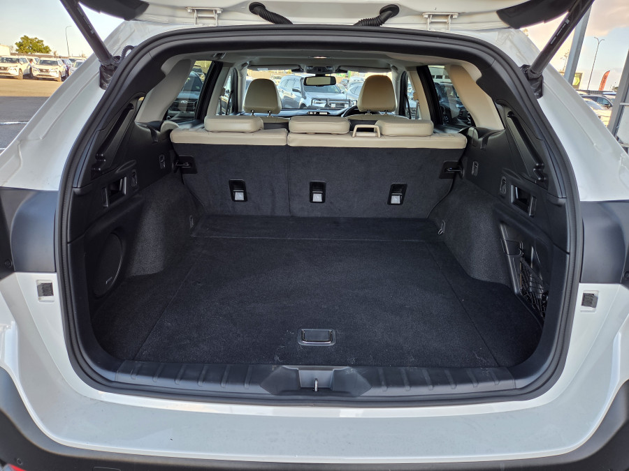 2022 Subaru Outback 6GEN AWD Touring SUV Image 11