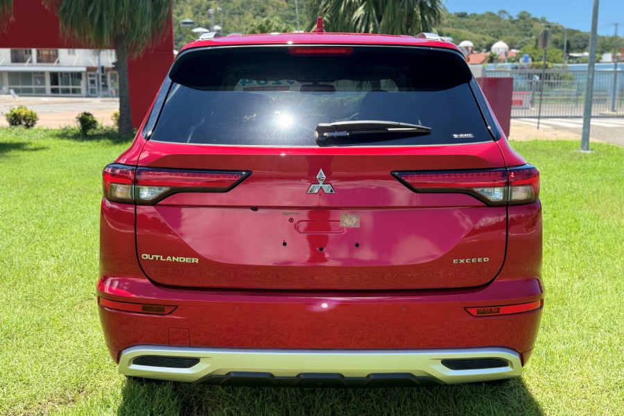 2024 Mitsubishi Outlander ZM Exceed SUV Image 8