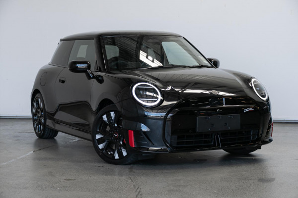 MINI Cooper JCW E Favoured J01