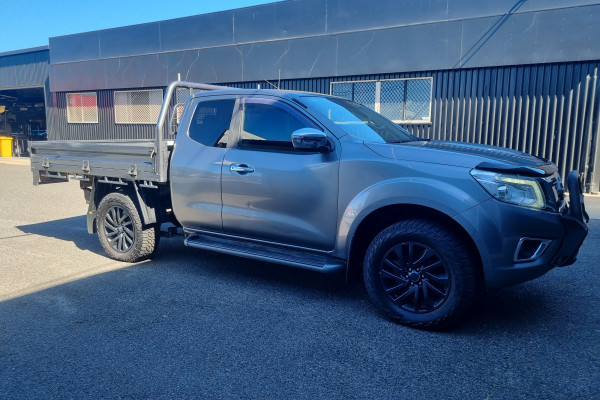 2017 Nissan Navara D23 ST King Cab Pickup Image 4