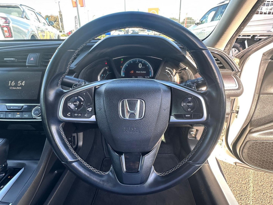2016 Honda Civic 10th Gen VTi-L Sedan Image 19