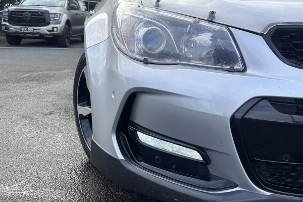 2016 Holden Commodore VF Series II SV6 Sedan Image 3