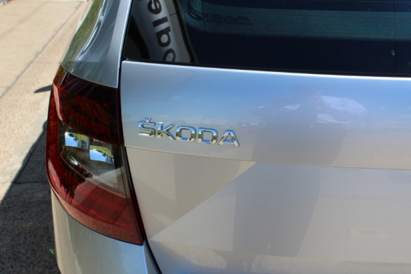 2018 MY19 Skoda Octavia NE Sport Wagon Wagon Image 5