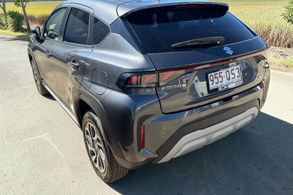 2025 Suzuki Fronx KW Hybrid GLX SUV Image 4